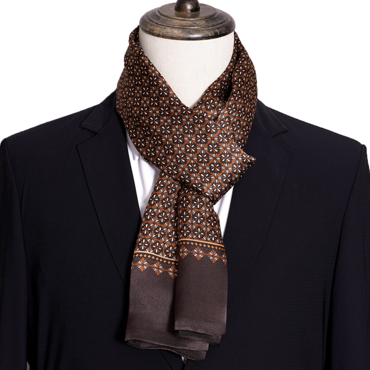 Nouveau foulard en soie à rayu - Travel Accessories Sale avis et prix