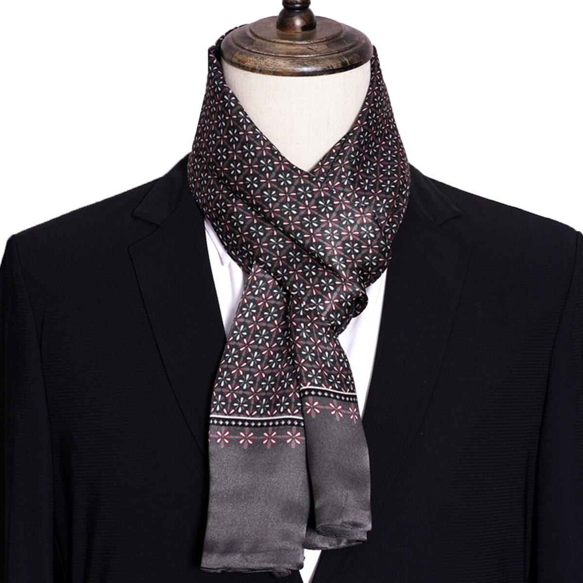 Nouveau foulard en soie à rayu - Travel Accessories Sale avis et prix