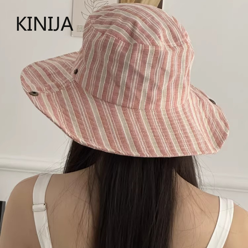 Chapeau Bob Rayé Simple Style  - Travel Accessories For Elderly avis et prix