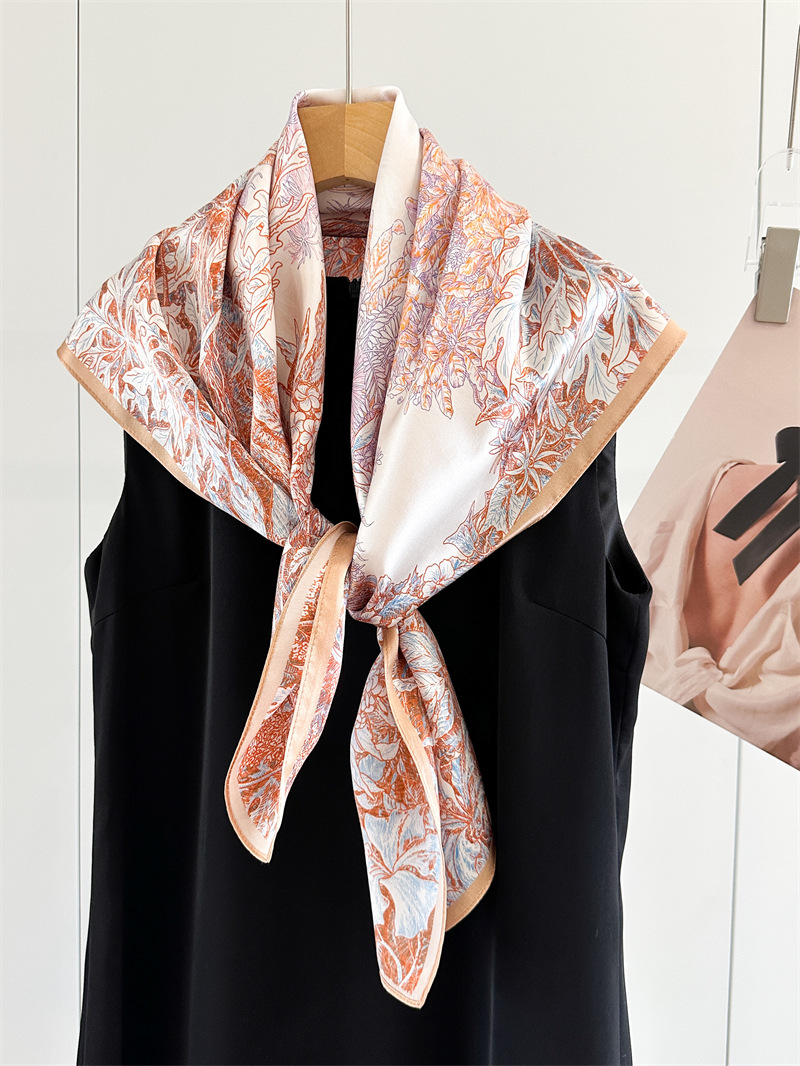 Foulard en Soie Douce pour Fem - Travel Accessories Gifts avis et prix
